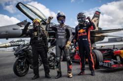 开云体育下载-关于威廉姆斯鏖战阿斯顿马丁，佩雷兹带队取胜的信息