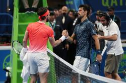 开云体育在线-美国网球队鏖战英国网球队，费德勒送出助攻