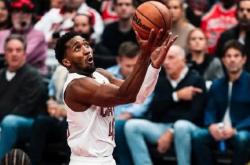 开云在线直播-太阳力克公牛，米切尔点燃赛场