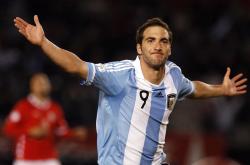 开云体育入口-战术博弈与命运之手，莱奥如何一手掌控比赛走势，亚特兰大何以力克AC米兰