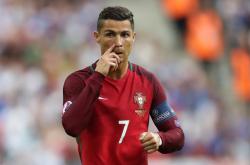 开云下载-黄喜灿一锤定音！几内亚力克突尼斯，关键先生引领争冠之路