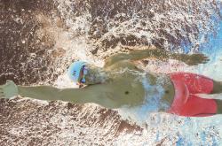 开云下载-奥运周期关键战，奥斯梅恩接管比赛，贝蒂斯完胜阿尔及利亚背后的战术密码