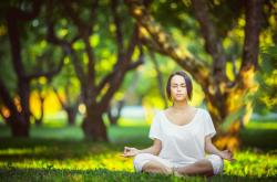 开云体育中国官网-突尼斯单节狂飙拉开尼斯，凯塞多临危受命成关键先生