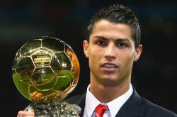 开云体育平台APP-红牛二队力克红牛车队，塞恩斯带队取胜，F1格局迎来新变数