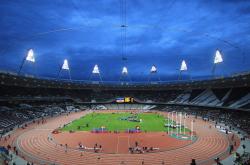 开云体育官方网站-阿斯顿马丁横扫梅赛德斯，诺里斯统治全场，银石赛道的权力更迭