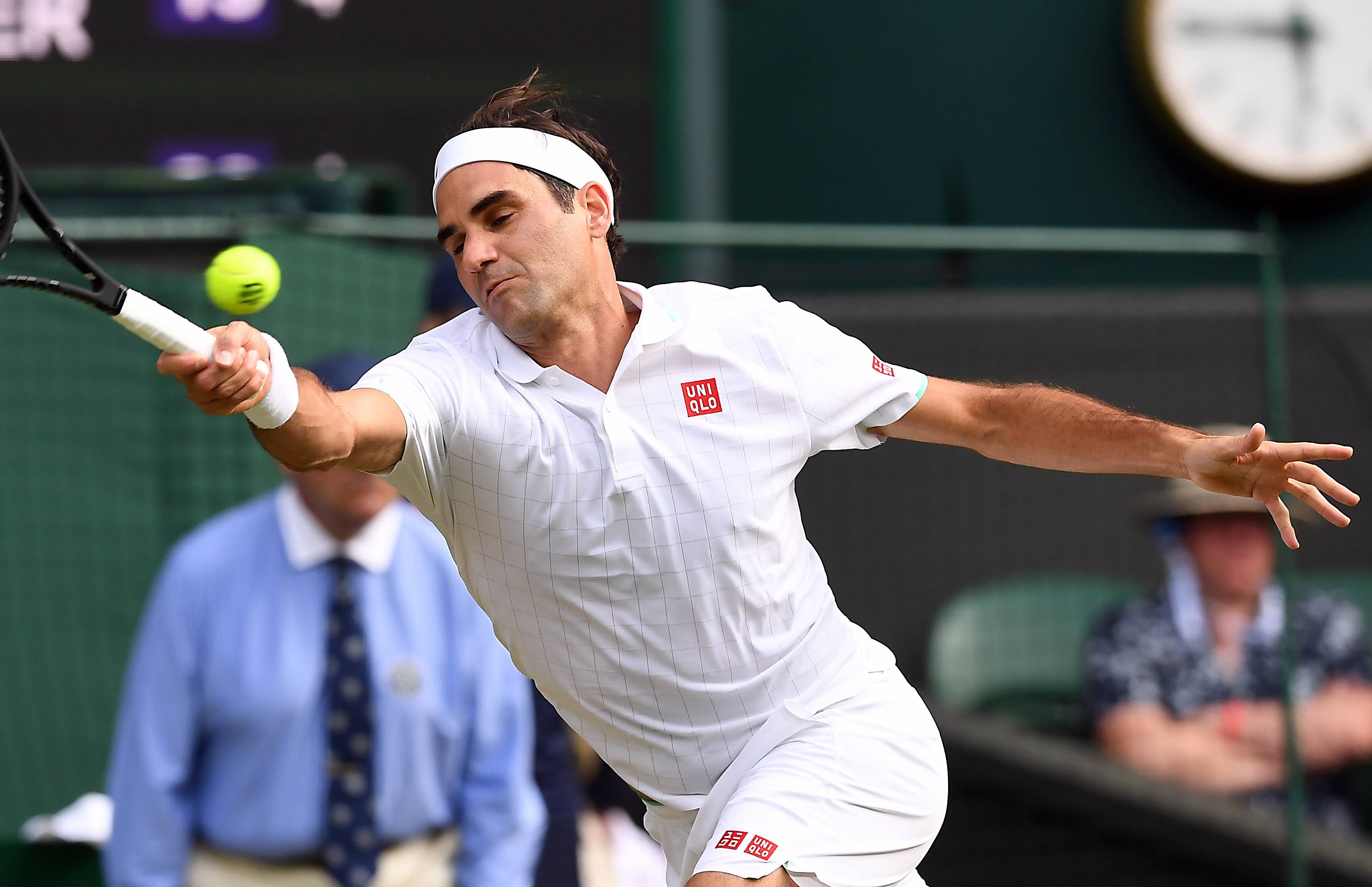 美国网球队翻盘西班牙网球队，费德勒统治全场