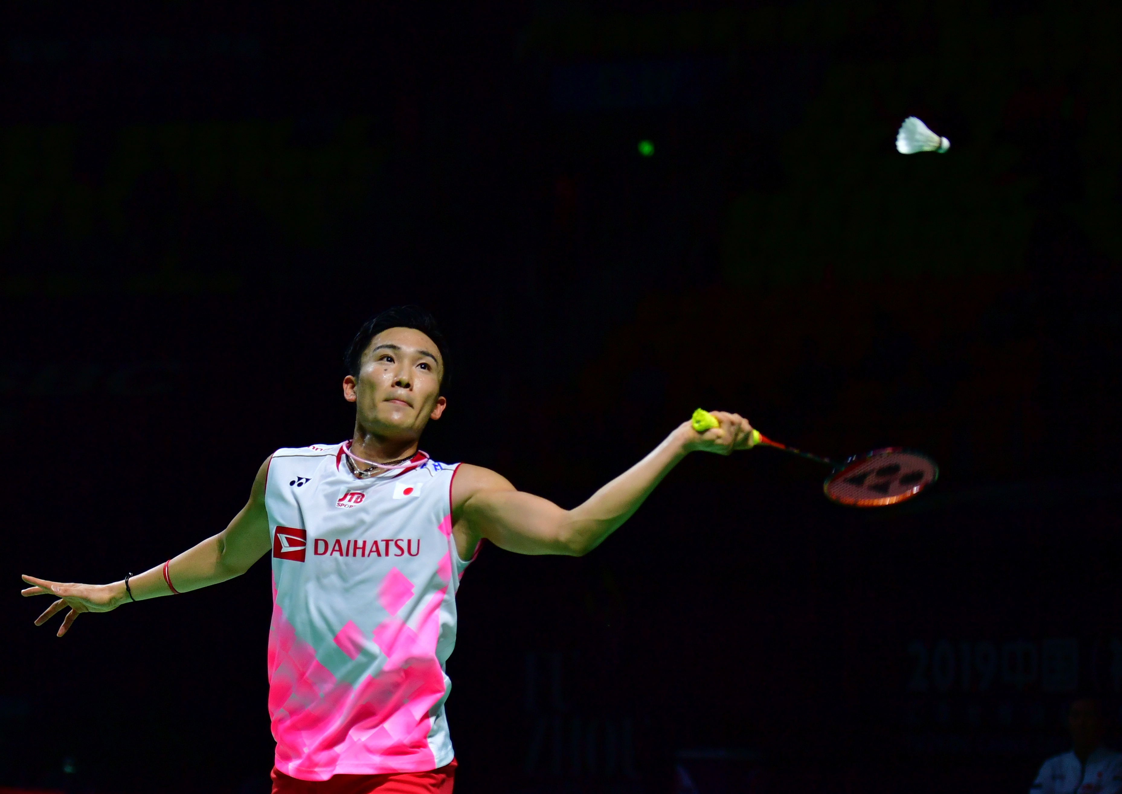 包含丹麦羽毛球队险胜中国羽毛球队，桃田贤斗惊艳世界的词条