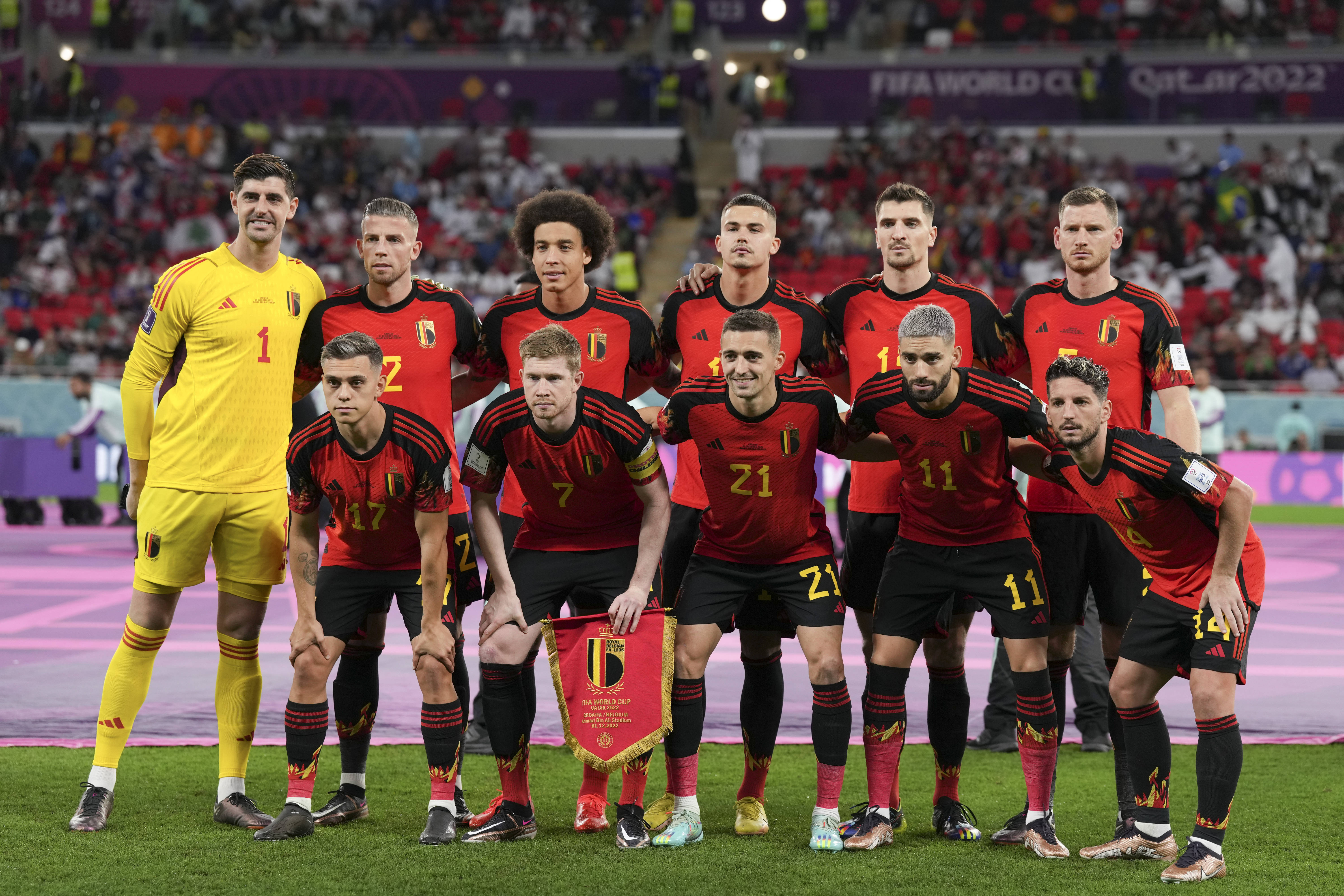 法国国家队战术稳健，全面压制对手