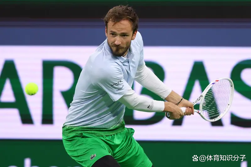 世界网球队横扫意大利网球队，梅德韦杰夫惊艳世界