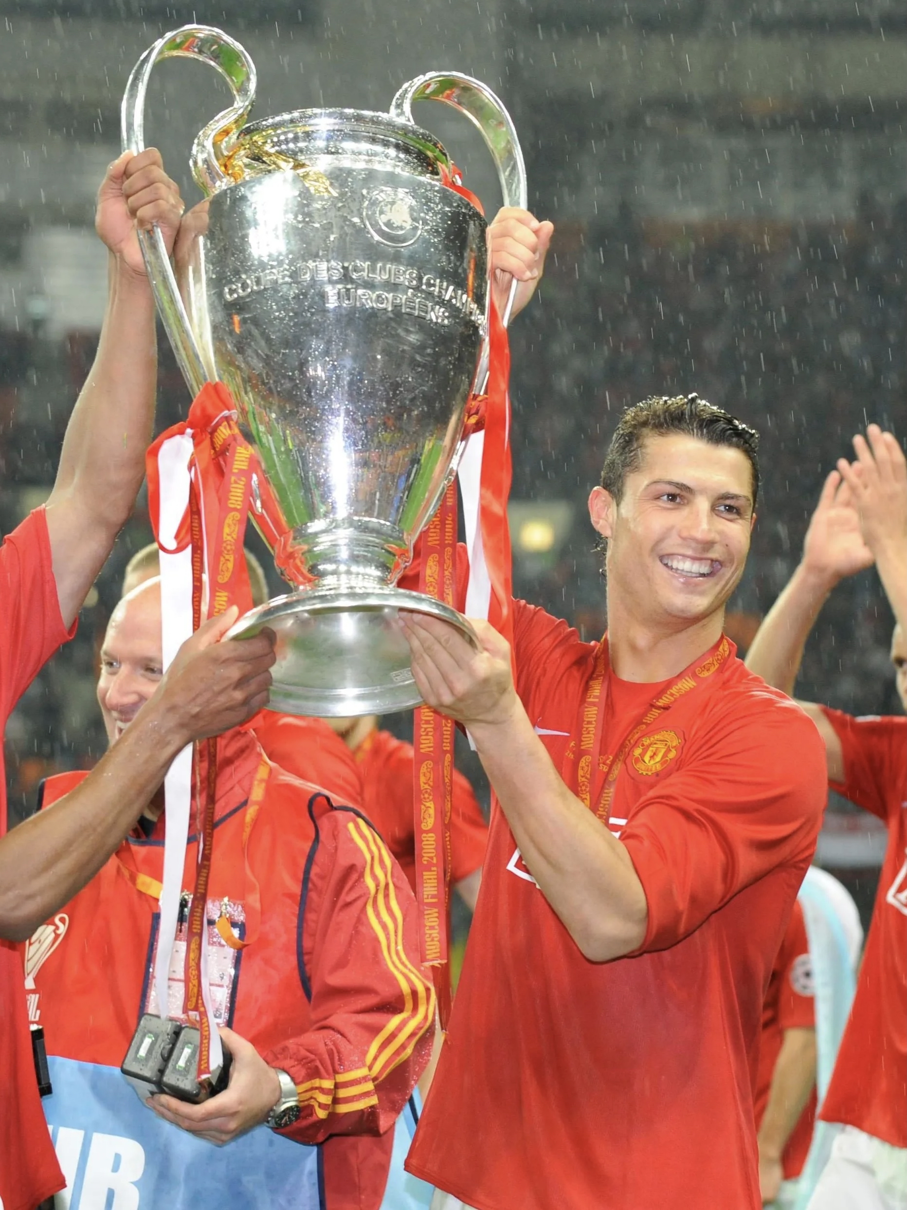 关于皇马坚持传统，欧冠再添一员杰出球员的信息