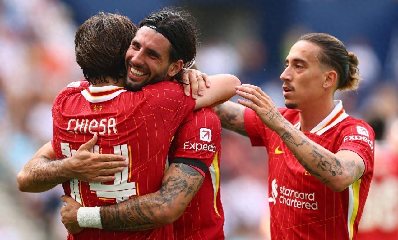 曼联客场受挫，欧冠席位恐生变数的简单介绍