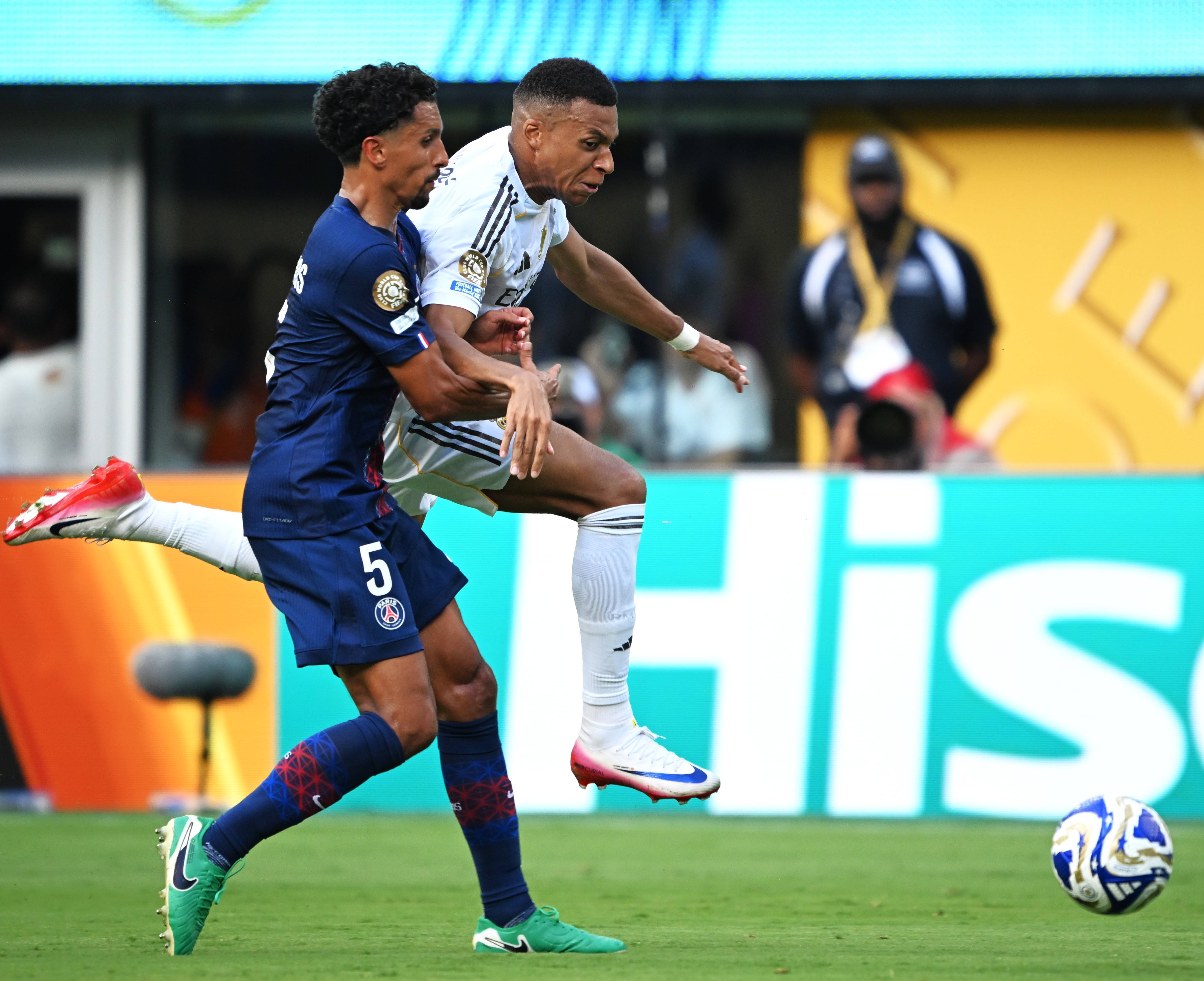 关于法国篮球联赛：巴黎圣日耳曼完胜里昂飞狐的信息