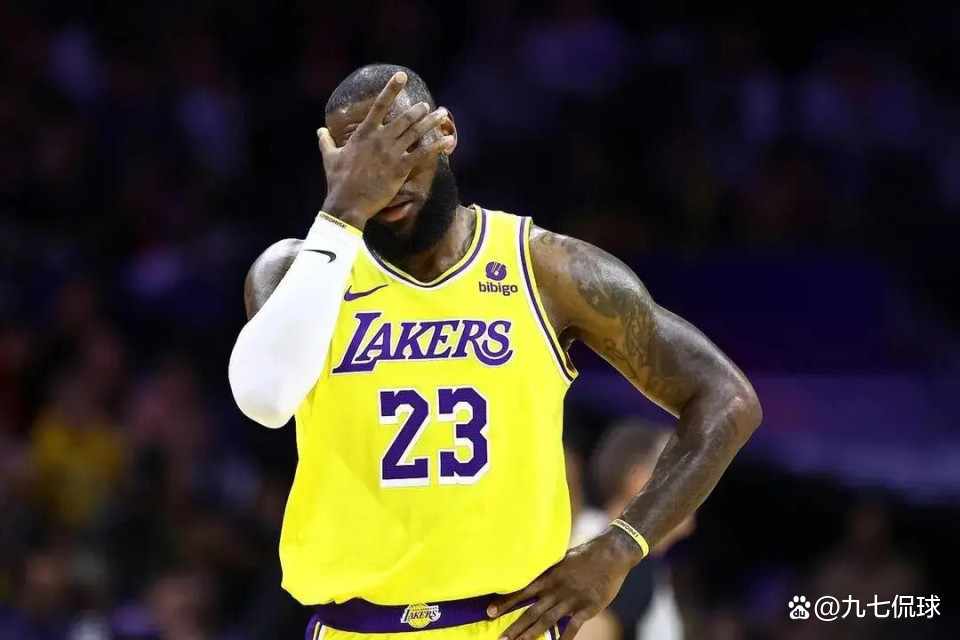 凯尔特人惨败湖人，詹姆斯得分高达分