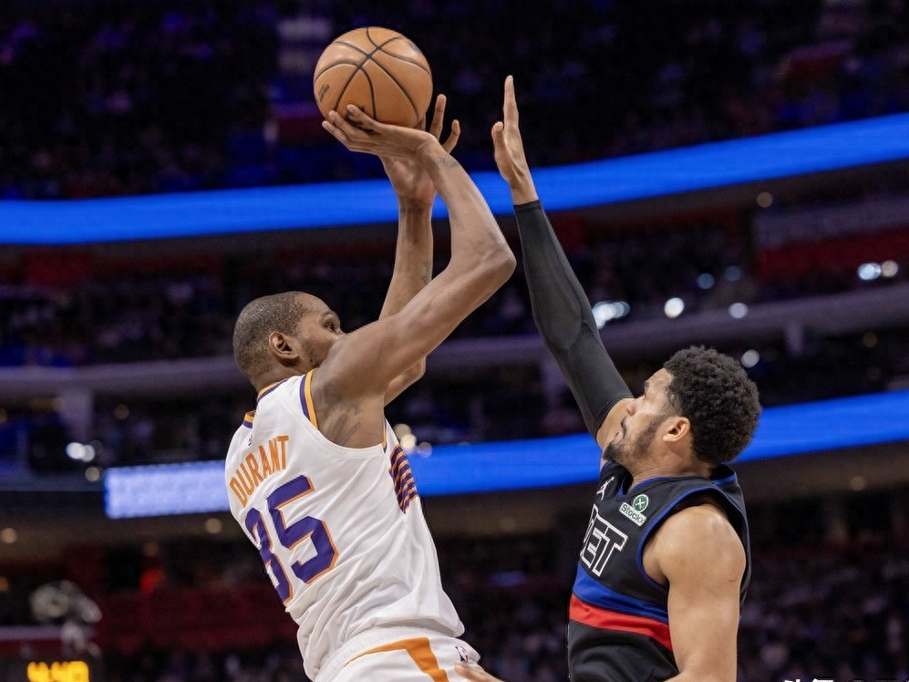 篮网队全队合力作战，击败实力对手