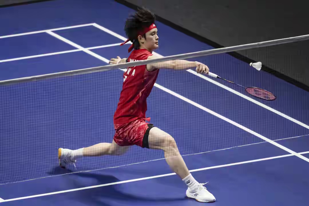 法国羽毛球队险胜印尼羽毛球队，谌龙送出助攻