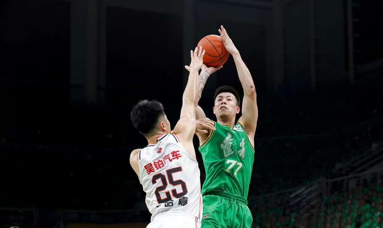 浙江队力克广东队，张镇麟点燃赛场的简单介绍