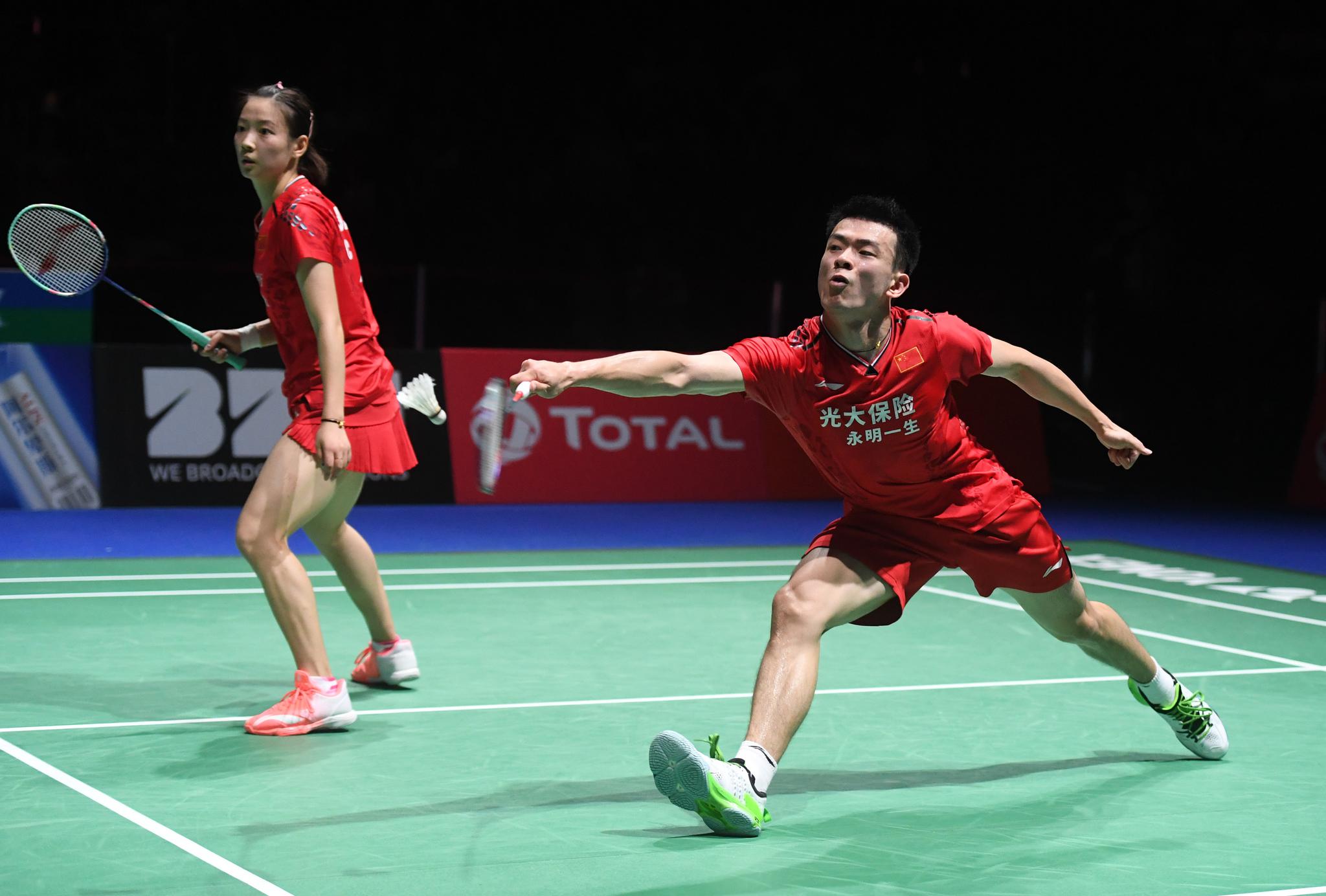 马来西亚羽毛球队险胜英格兰羽毛球队,辛杜爆发神勇的简单介绍 马来西亚羽毛球队险胜英格兰羽毛球队,辛杜爆发神勇的简单介绍