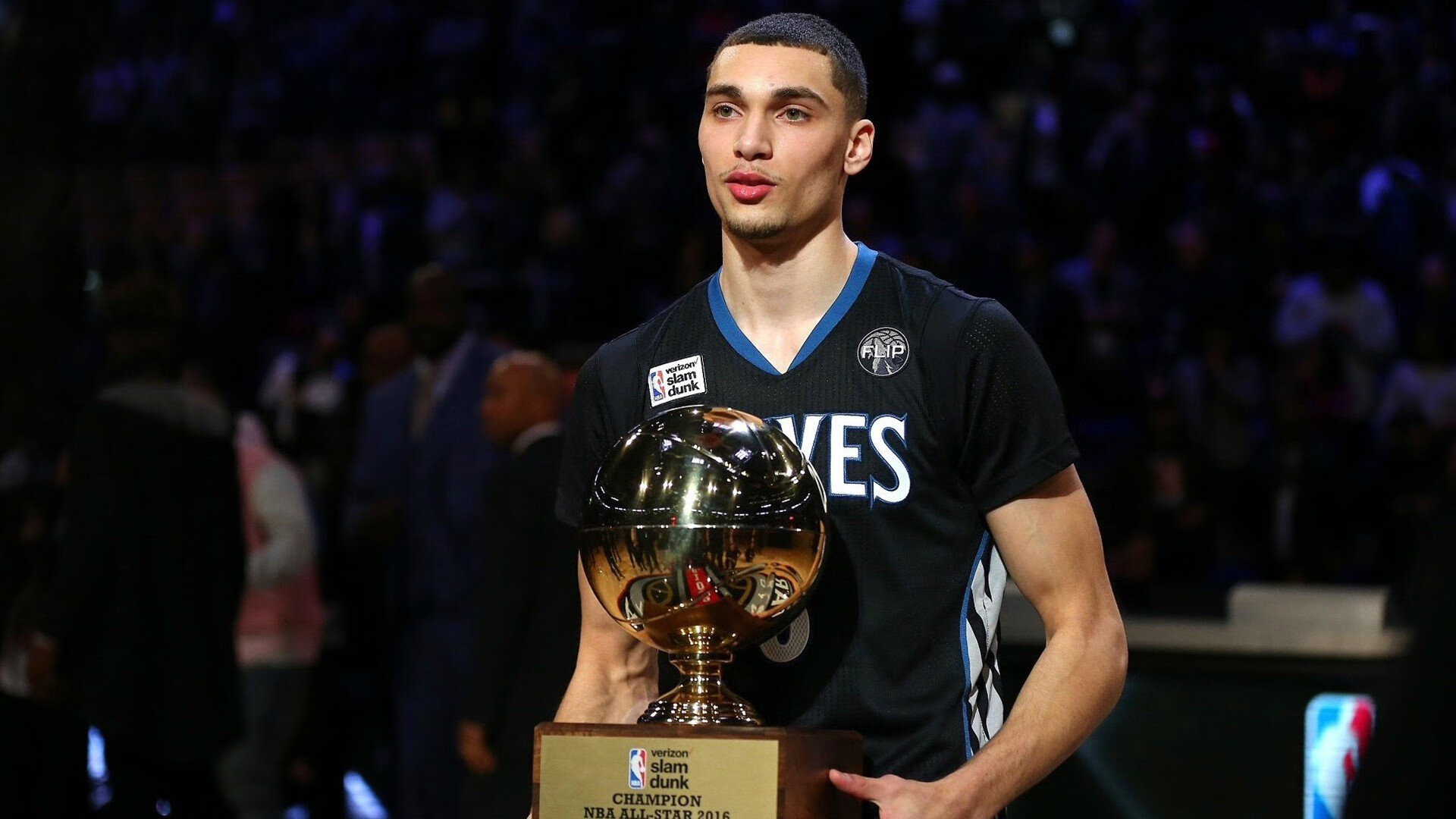 字母哥狂飙50分诠释统治力,勇士绝境逆袭湖人锁定生死战