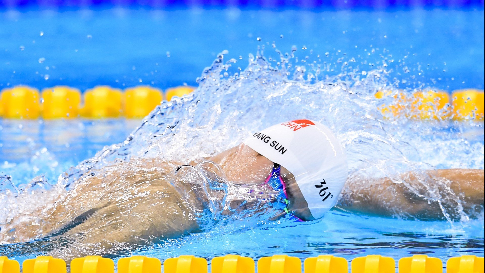 东决关键战之夜,劳塔罗存在感拉满